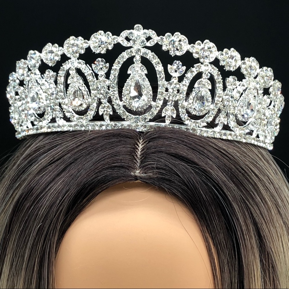 NEW Wedding tiara crown bridal